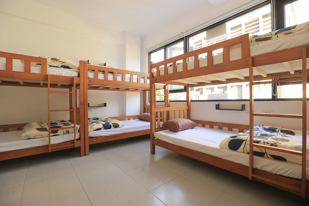 Backpacker 41 Hostel - Тайчжун Екстер'єр фото