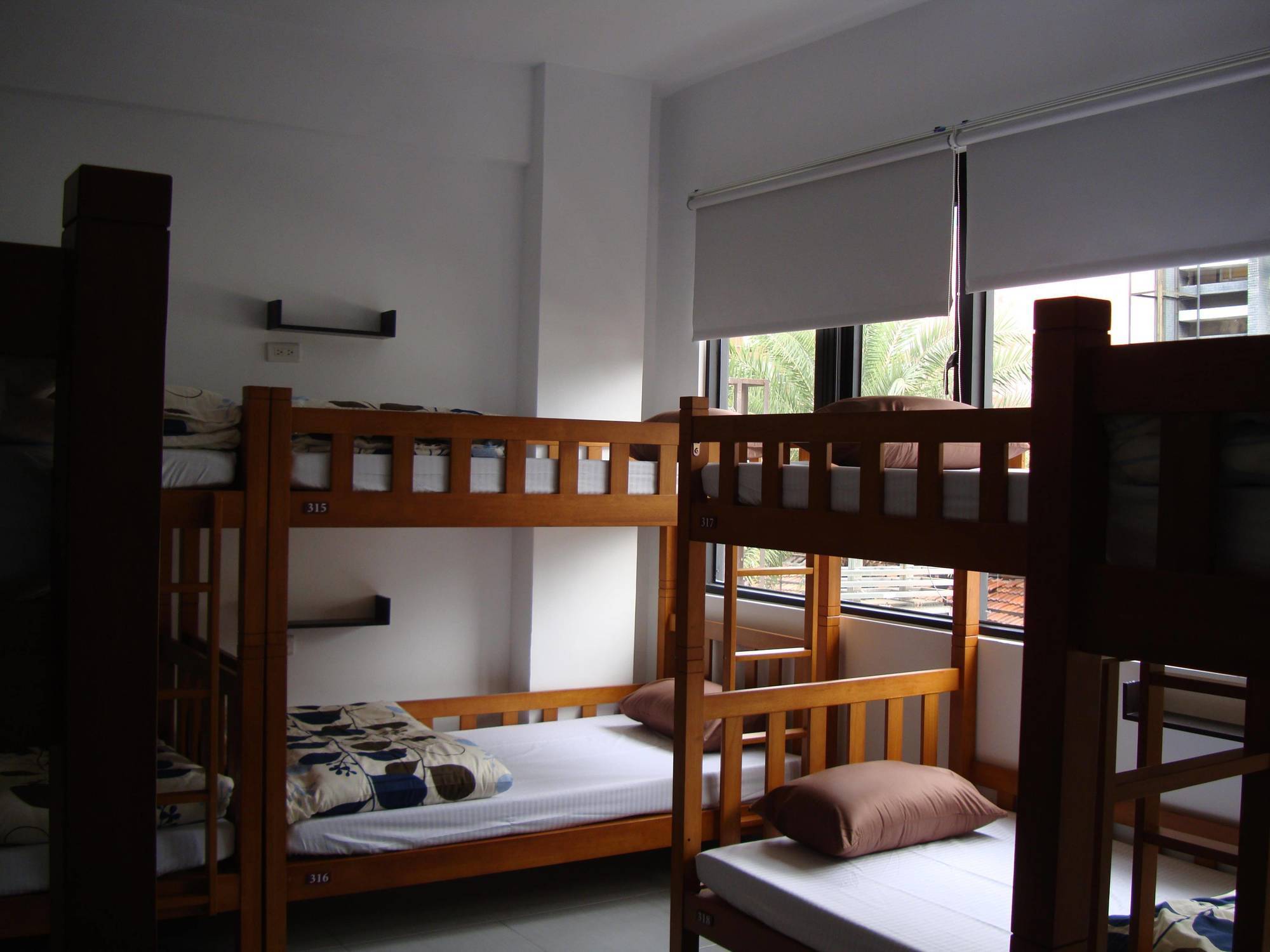 Backpacker 41 Hostel - Тайчжун Екстер'єр фото